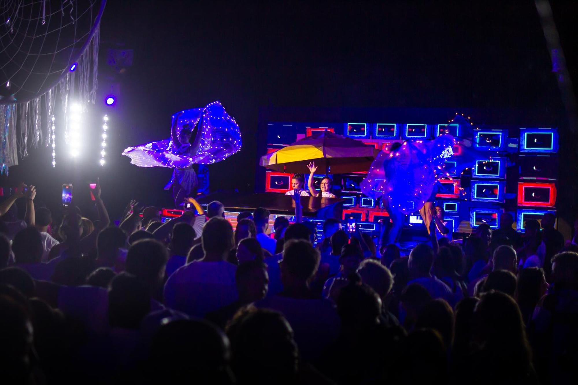 Café Jeri Hotel Jijoca de Jericoacoara Exterior foto The stage at the 2011 edition of the festival